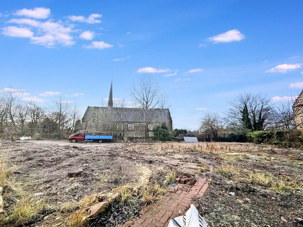 Property photo 1 of 6