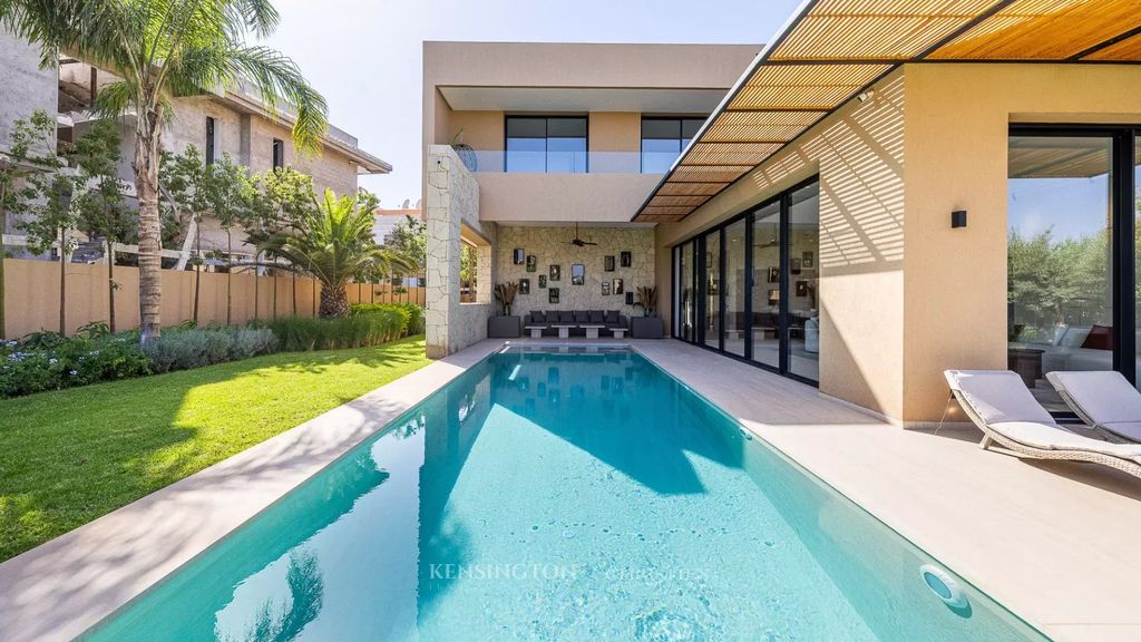 Property photo 1 of 49