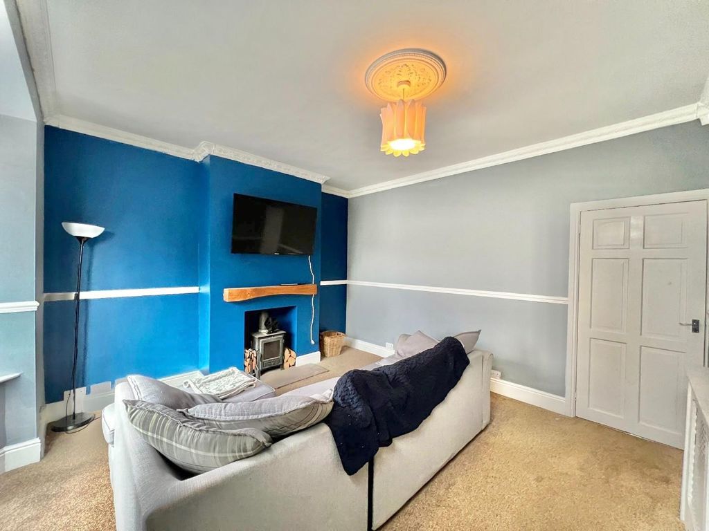 Property photo 3 of 10 5180d5Ad-5422-40B9-B7c1-6A05Ed692Eb7.Jpg