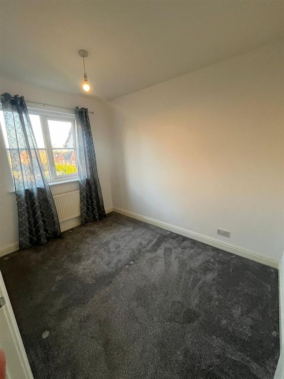 Property photo 3 of 11 35F84Aa3-7Ad1-4d2B-8d95-87c261F3c04B.Jpg