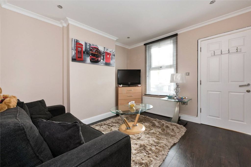 Property photo 3 of 10