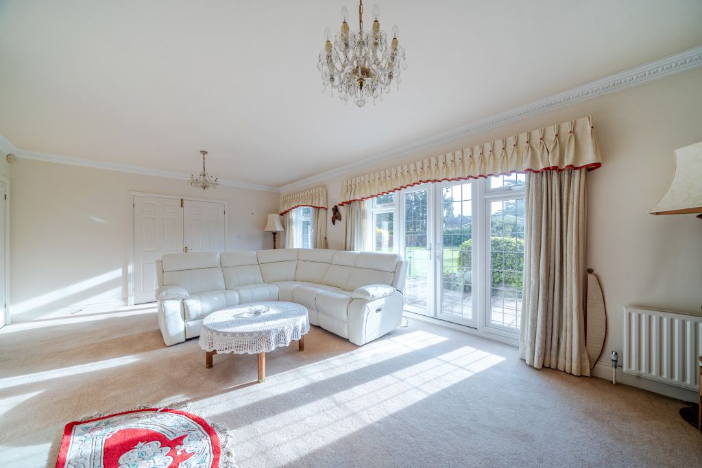 Property photo 3 of 26