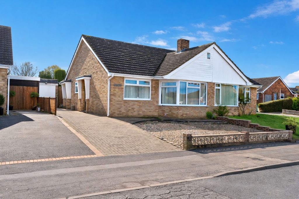 Property photo 1 of 10 Photo 5