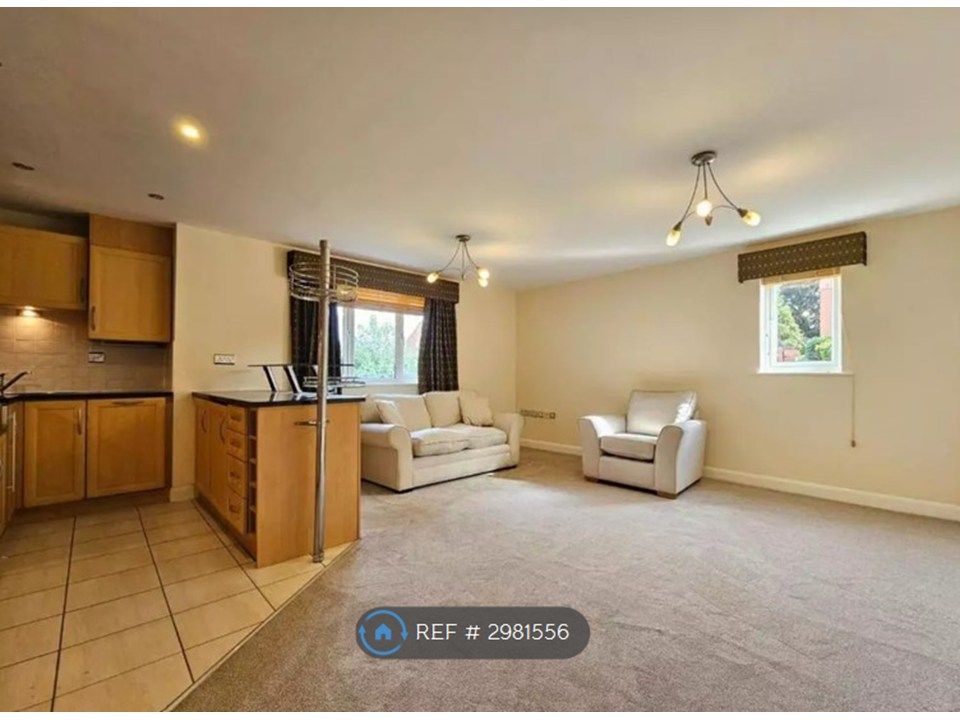 Property photo 2 of 17 Meadow Court - Lounge/Dining/Kitchen