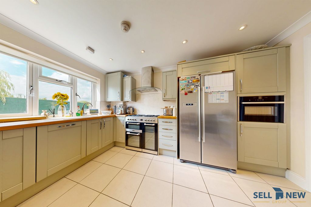 Property photo 2 of 50 Internal Photo 