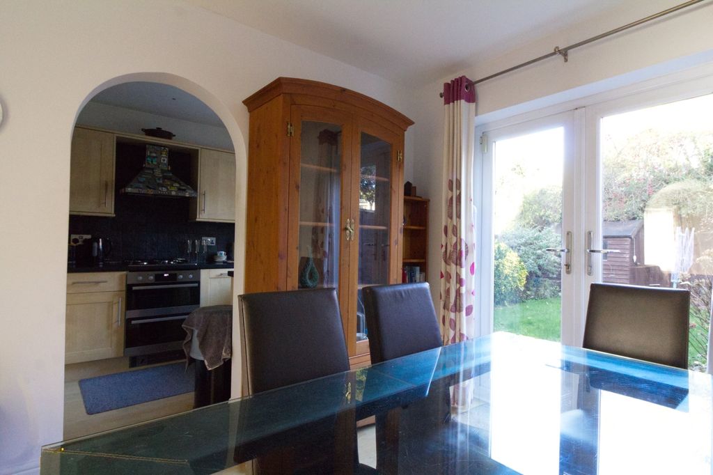 Property photo 3 of 12 Dining Room