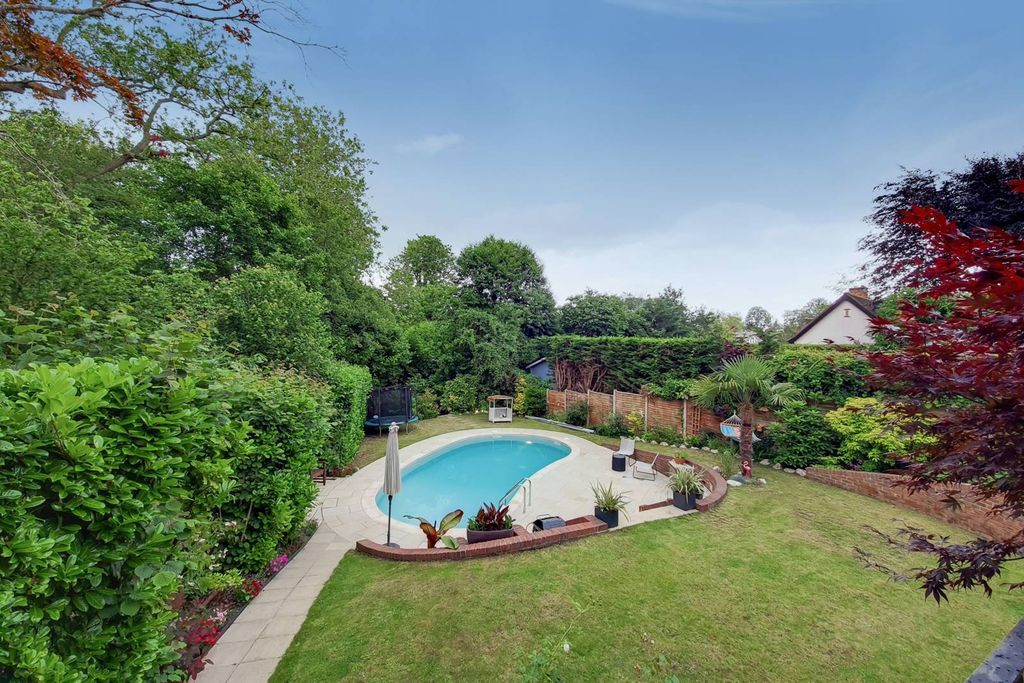 Property photo 2 of 15