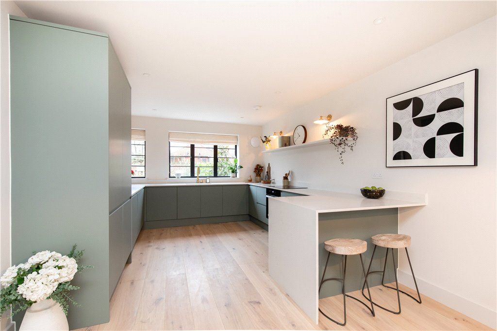 Property photo 3 of 18 Picture No. 10