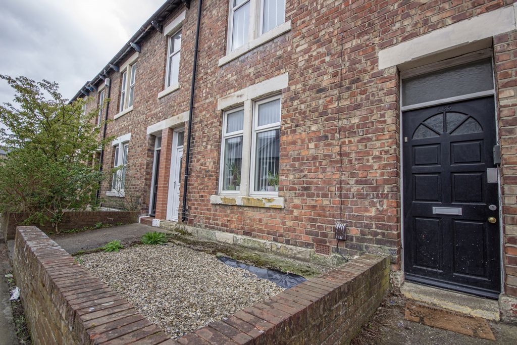 Property photo 2 of 13 2-2