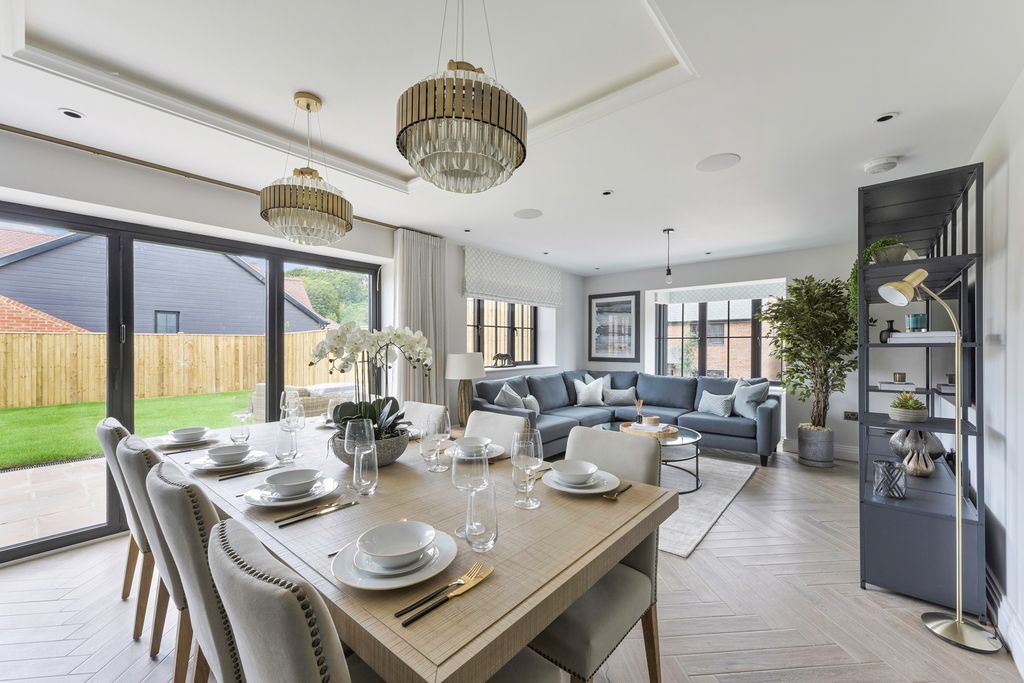 Additional image 16 of 4 bed detached house to rentAllingham Place, Brighton BN2