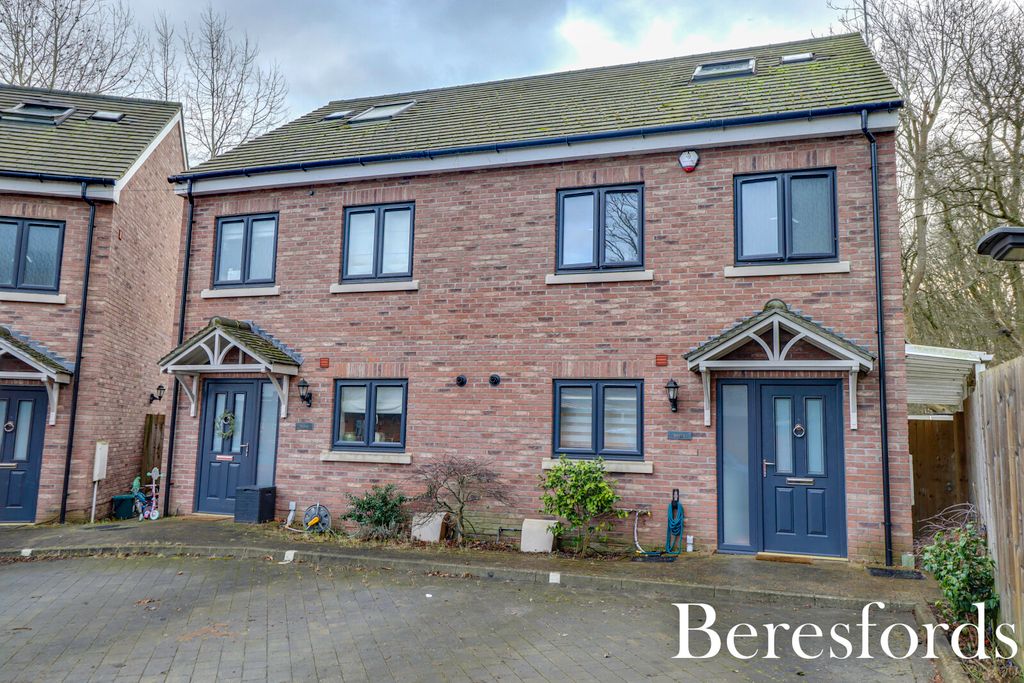 Property photo 1 of 22 Front