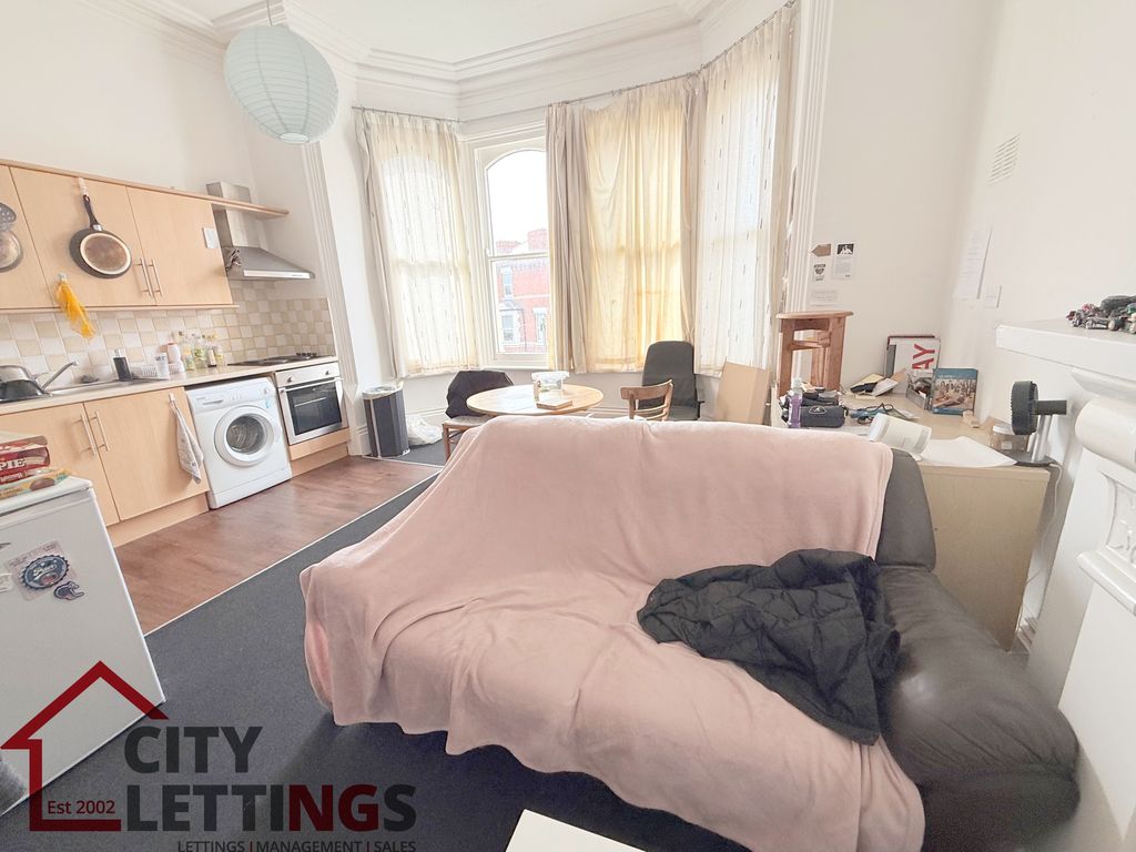 Property photo 2 of 12