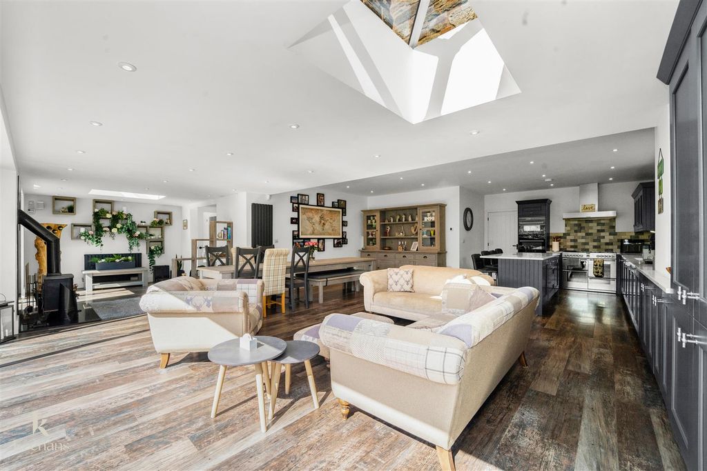 Property photo 3 of 97 3.Jpg