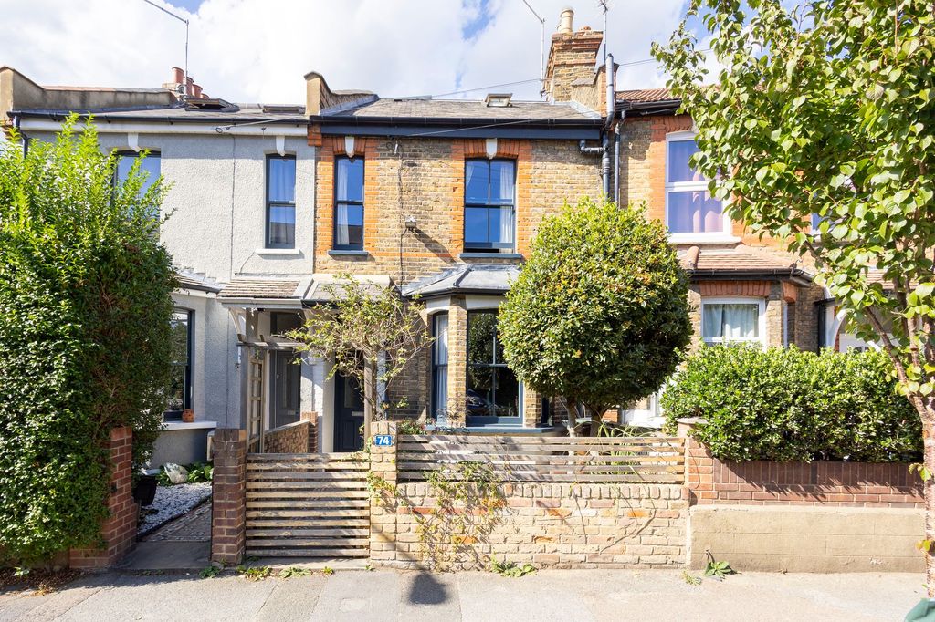 Property photo 1 of 19