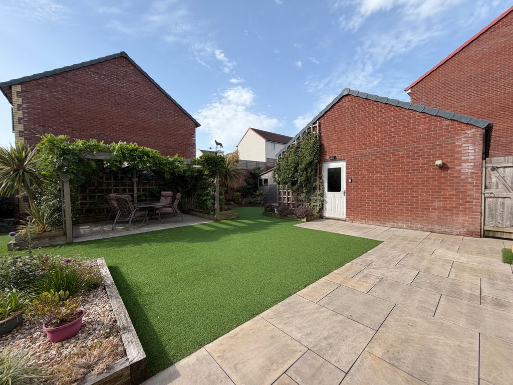 Property photo 3 of 29