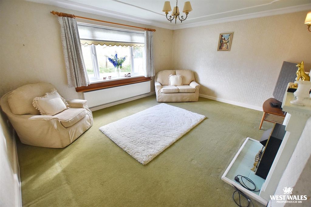 Property photo 2 of 25 9 (99).Jpg