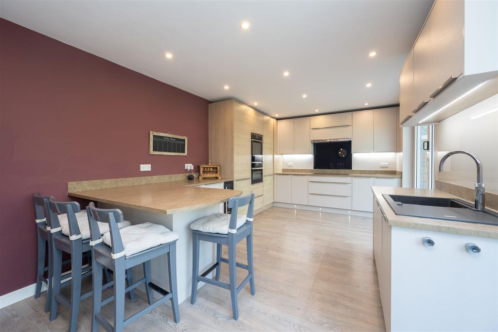 Property photo 3 of 23 Ajt_8896.Jpg