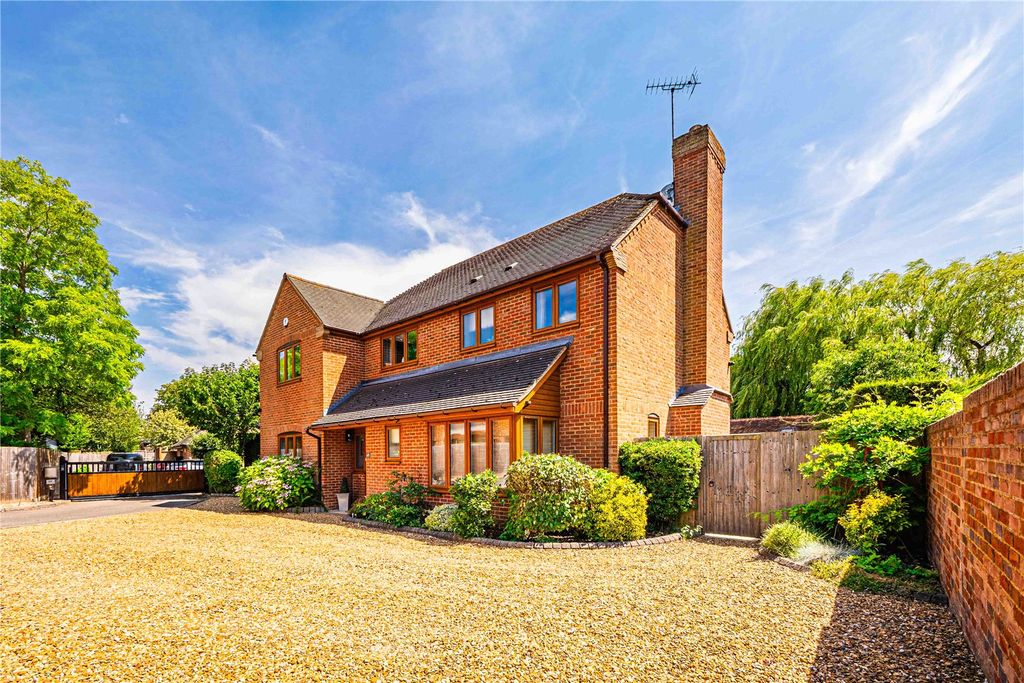 Property photo 1 of 33 Picture No. 48
