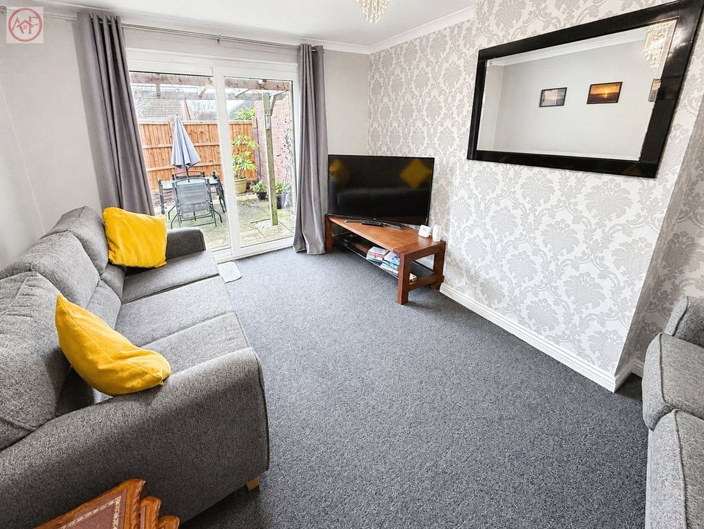 Property photo 2 of 13