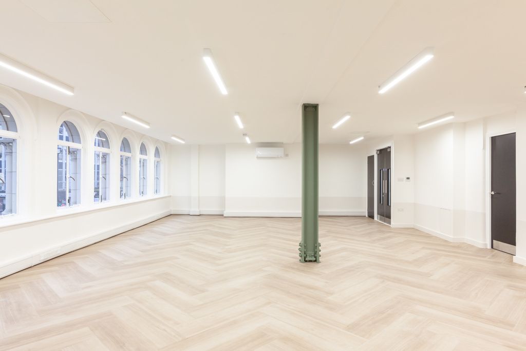 Property photo 3 of 6 Photo 4