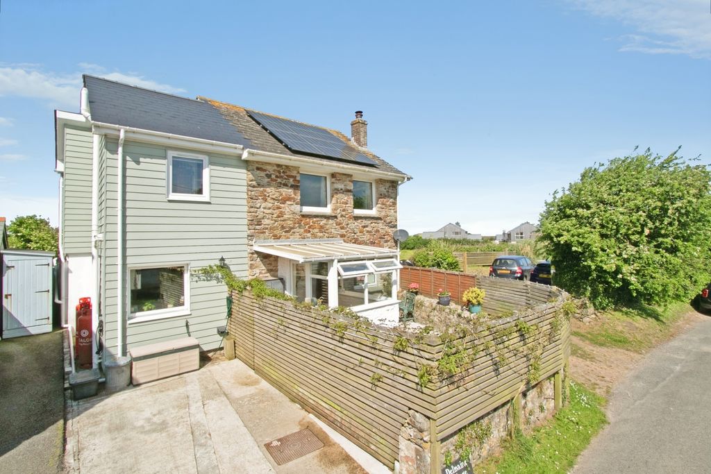 Property photo 2 of 21 Pbox-Img.Jpg