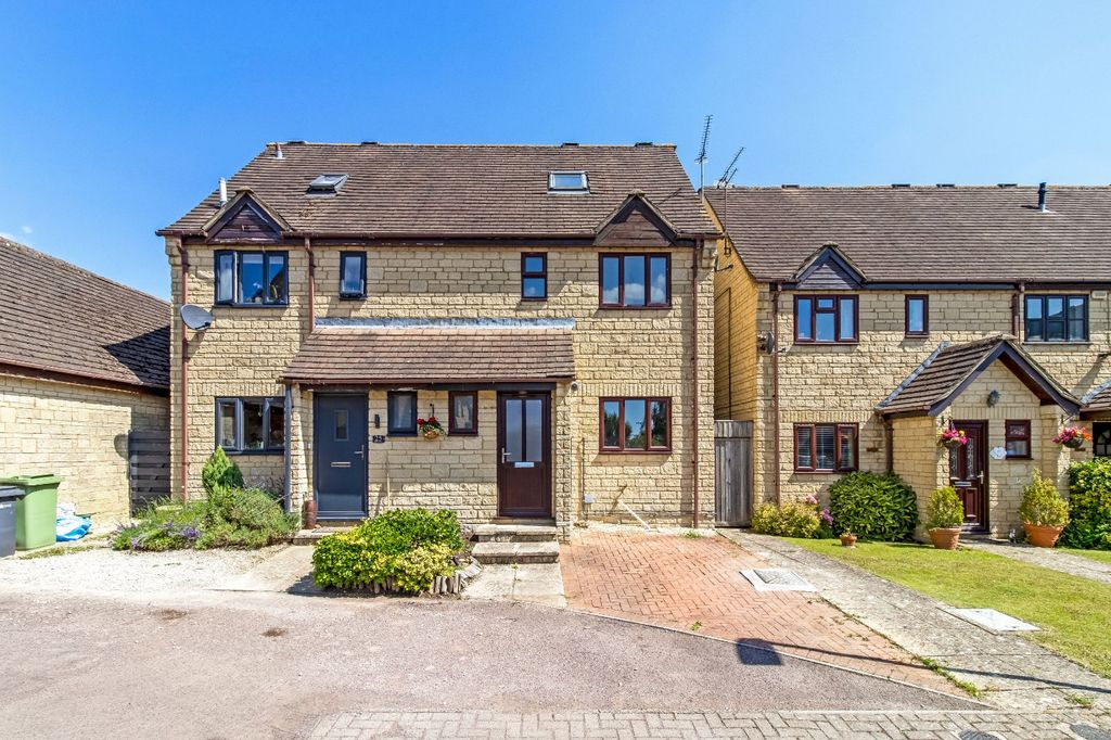 Property photo 1 of 12 Picture No. 14