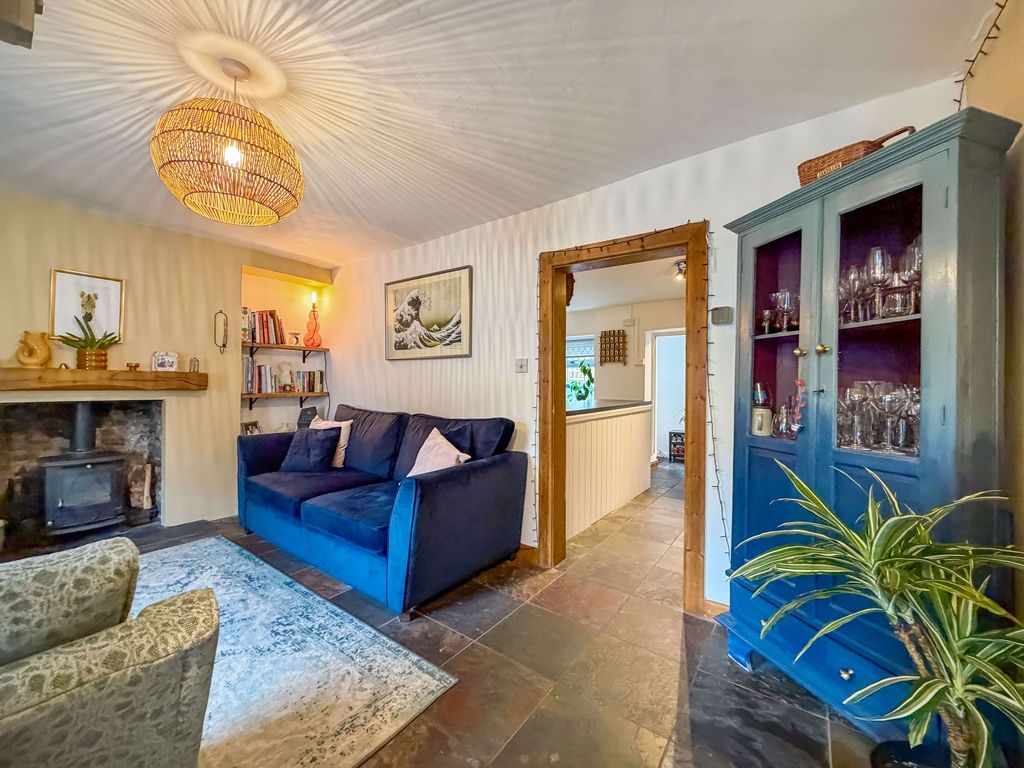 Property photo 3 of 29