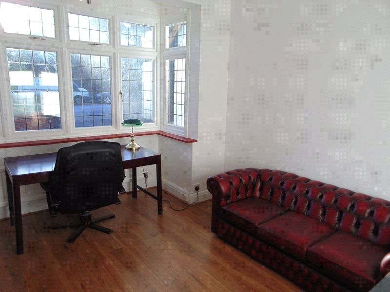 Property photo 2 of 19 Picture No. 18
