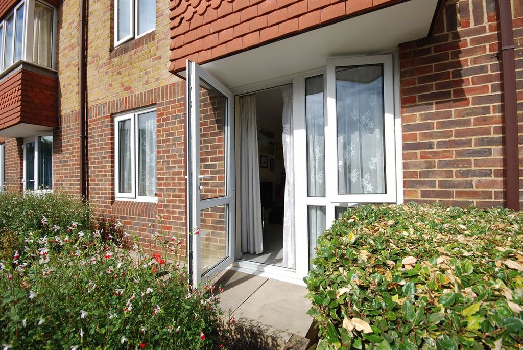 Property photo 2 of 16