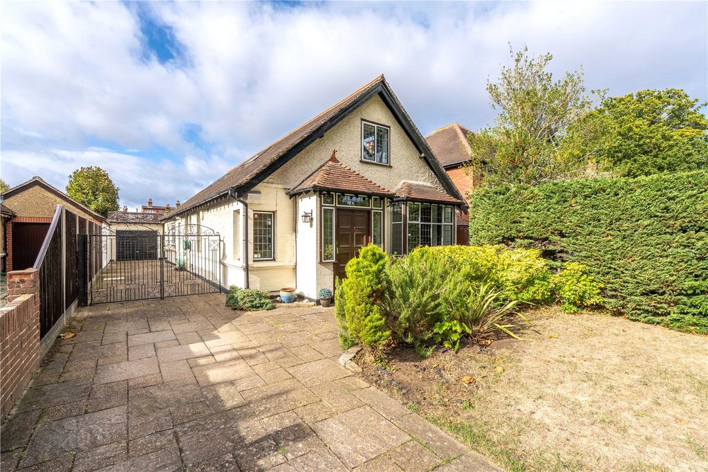 Property photo 1 of 17 Picture No. 02