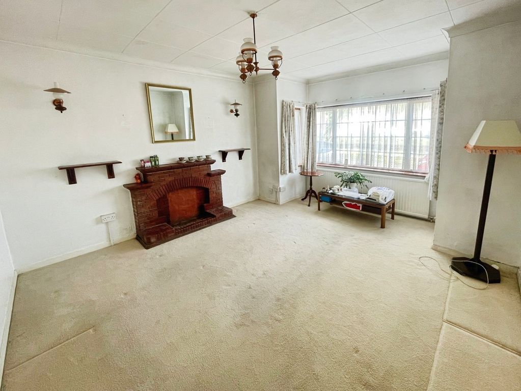 Property photo 2 of 21