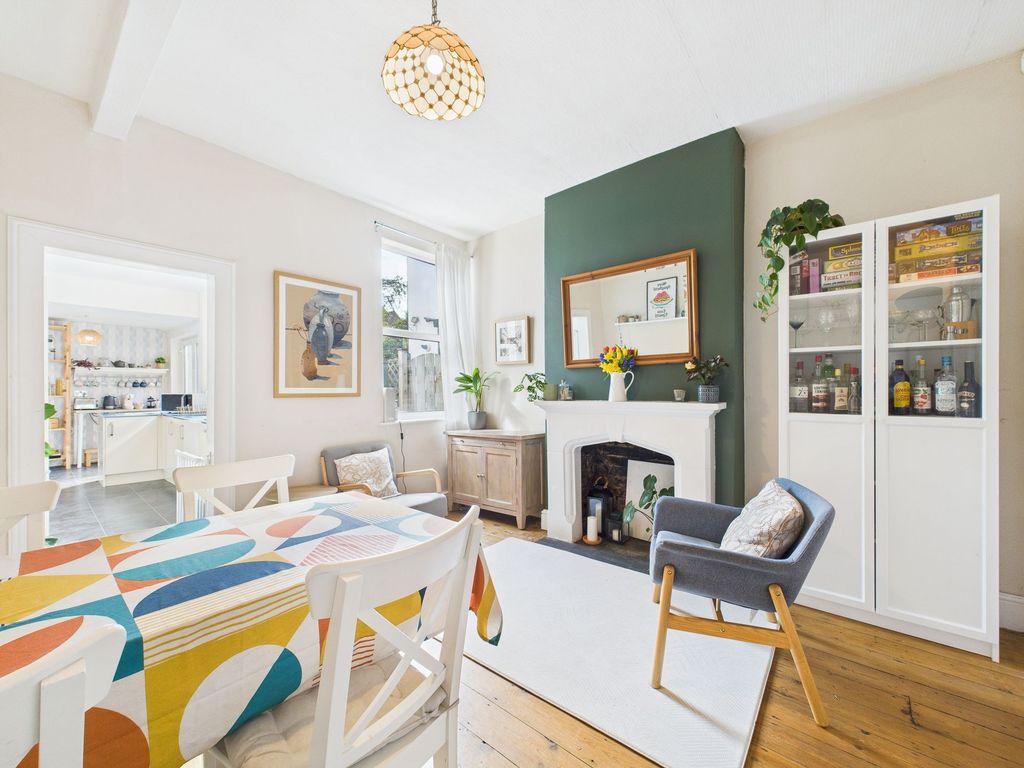 Property photo 3 of 17 Dining Room