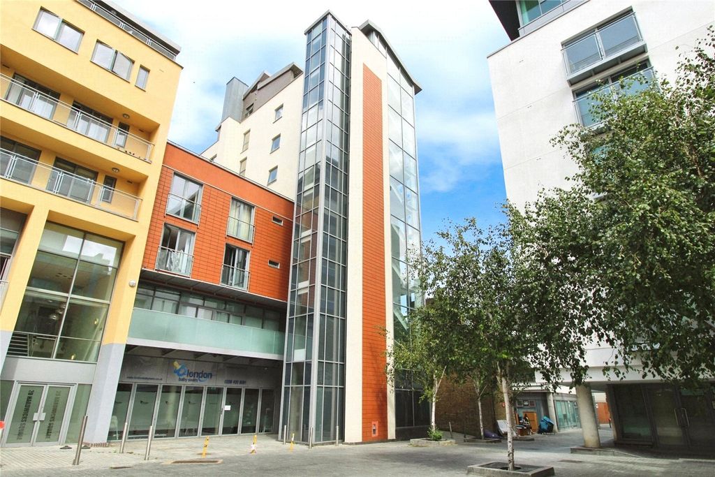 Property photo 1 of 10 Exterior