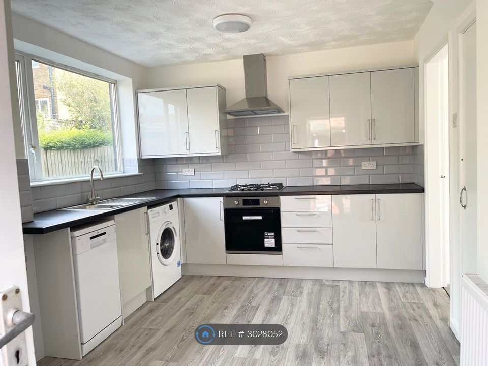 Property photo 3 of 10 New Kitchen