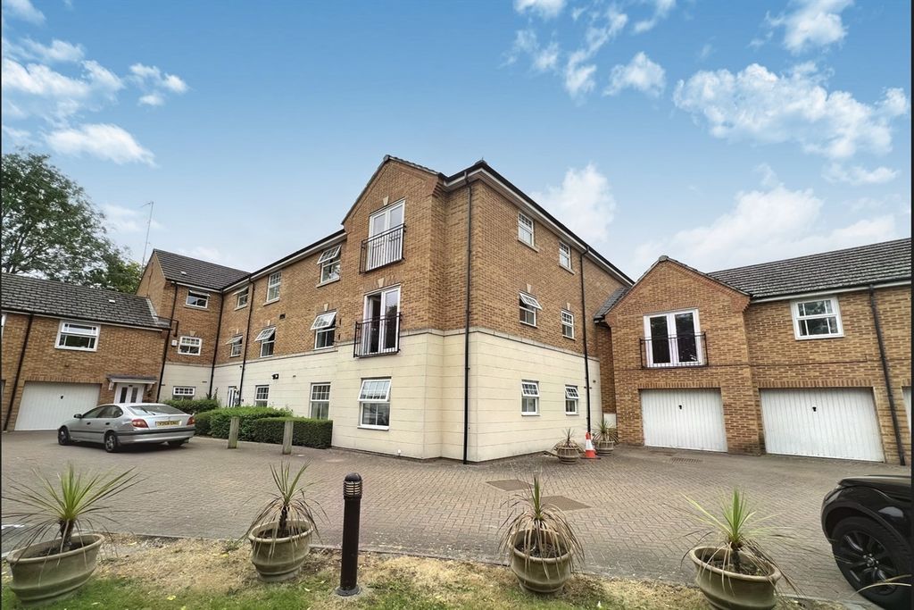 Property photo 1 of 7 (Main)