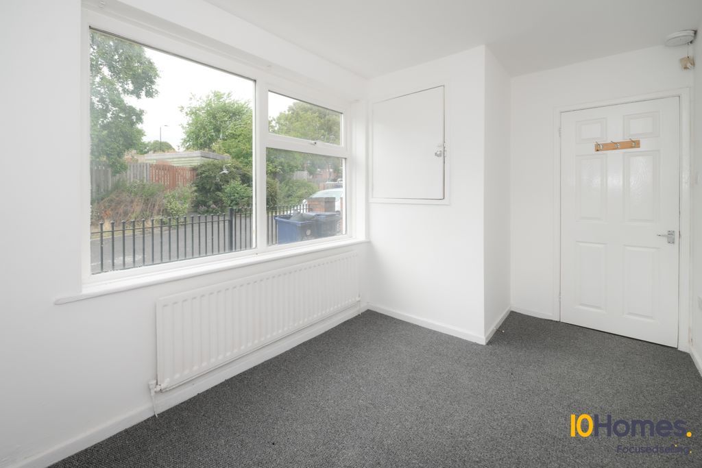 Property photo 3 of 11 Photo 11