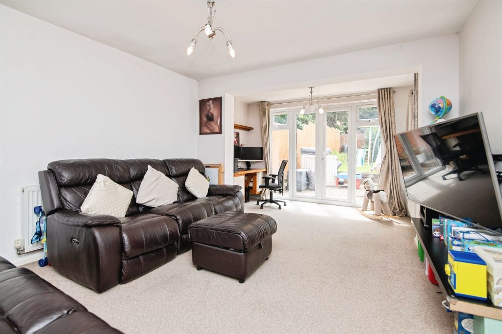 Property photo 2 of 13