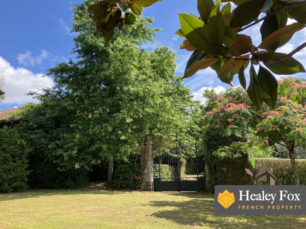 Property photo 2 of 11