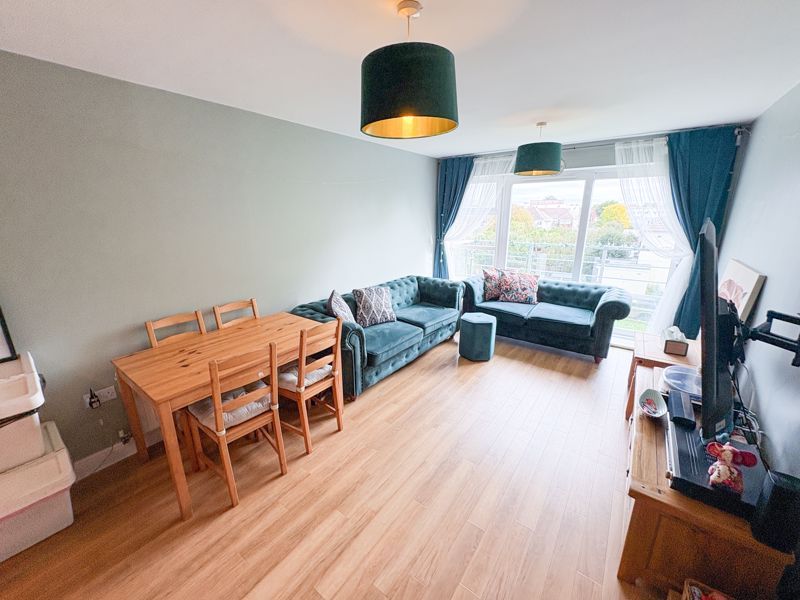 Property photo 2 of 8 Photo 7