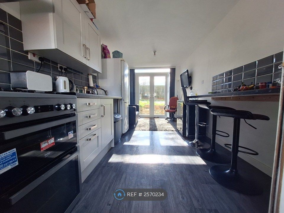 Property photo 3 of 21 Kitchen-Diner