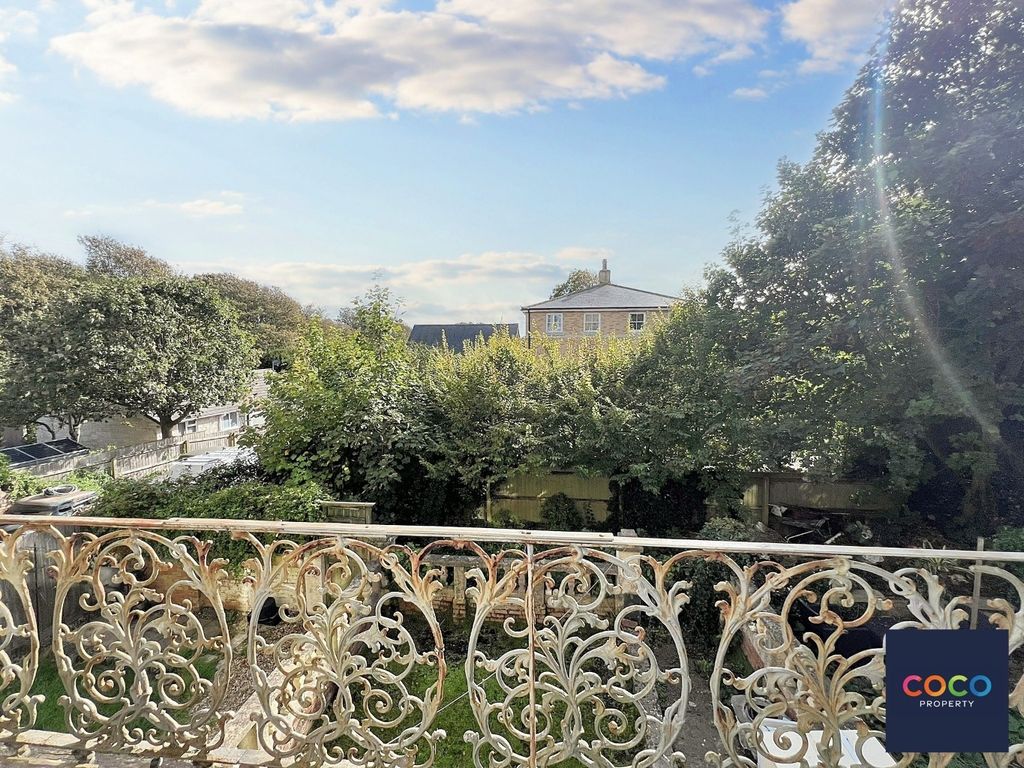 Property photo 2 of 3 4989212