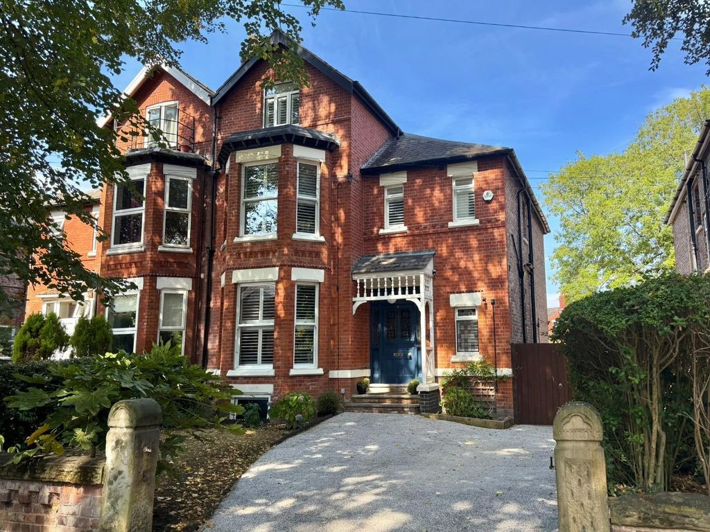 Property photo 1 of 38