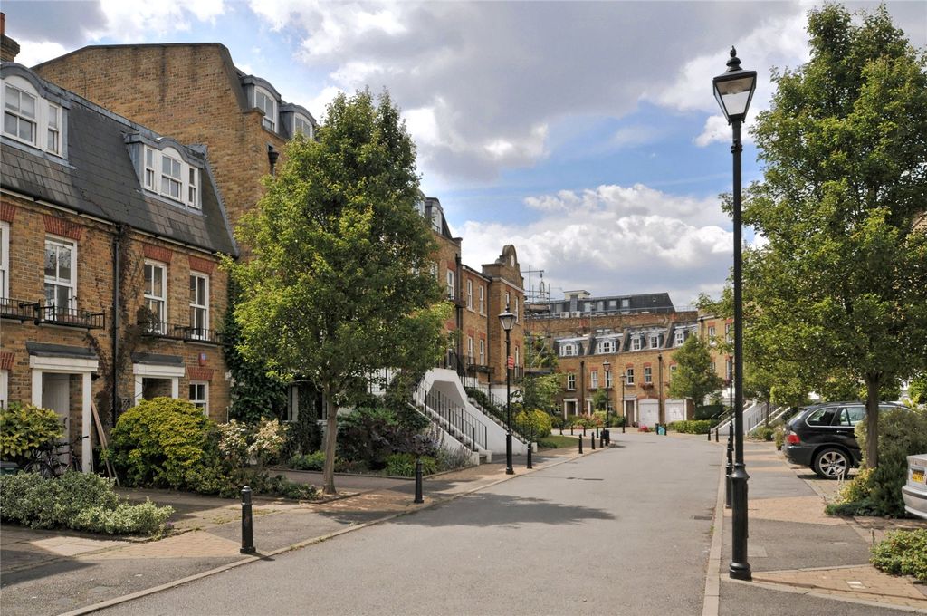 Property photo 2 of 15 Picture No. 31