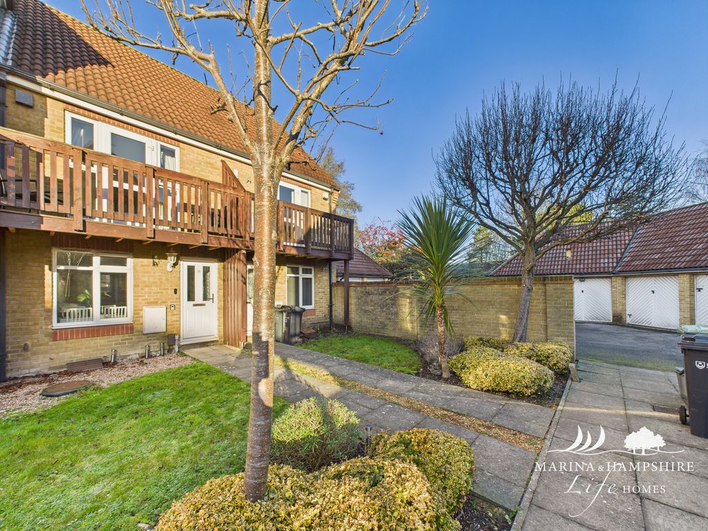 Property photo 1 of 26 Cam03915G0-Pr0024-Still003