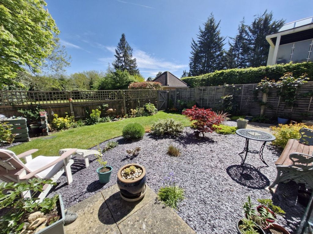 Property photo 2 of 22