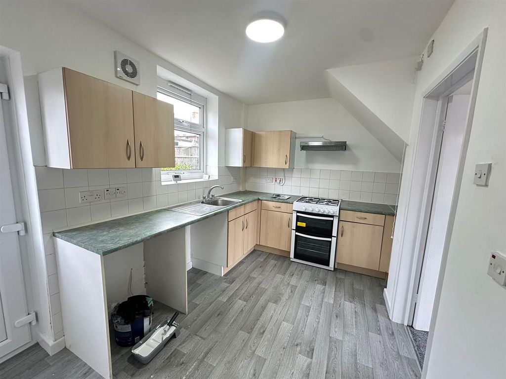 Property photo 3 of 8 Photo 03-11-2025, 1 35 08 Pm (3) (1) (1).Jpg