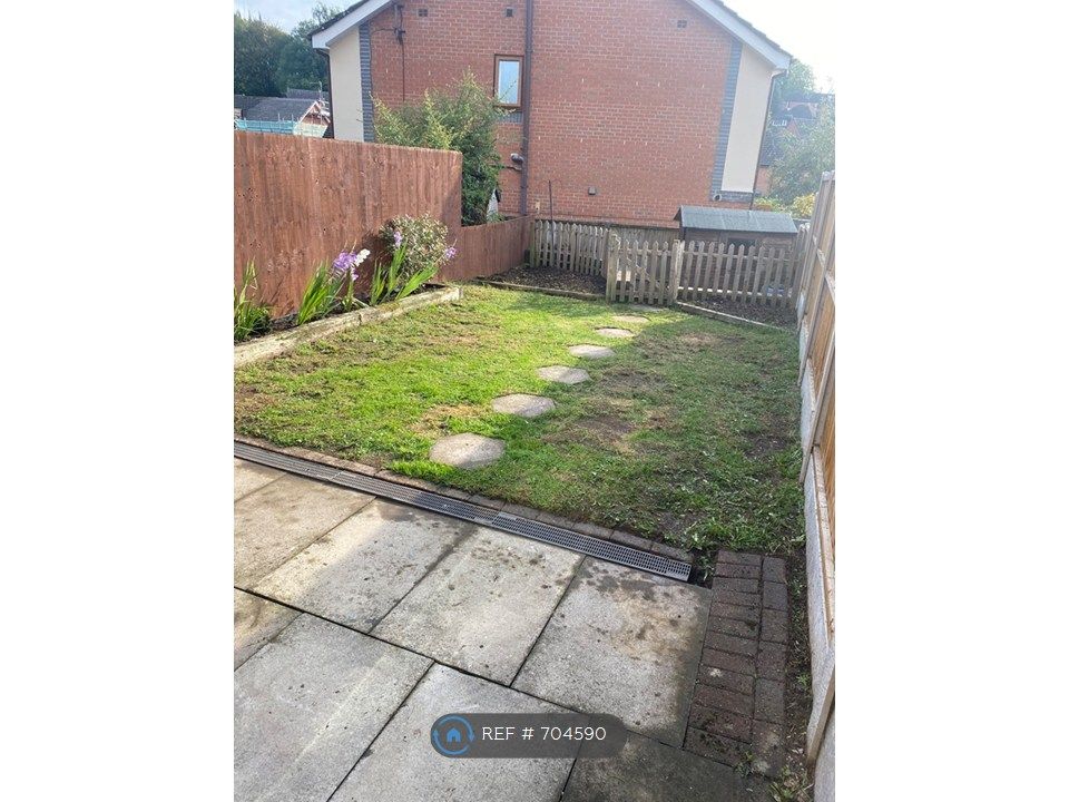 Property photo 2 of 13