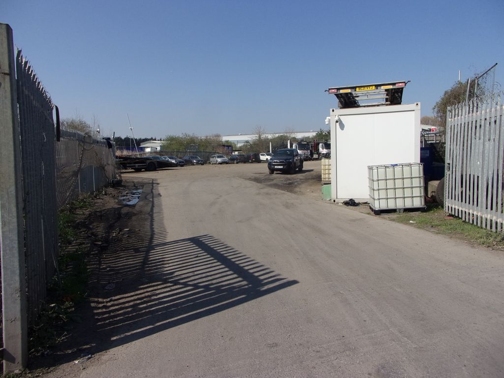 Property photo 3 of 7