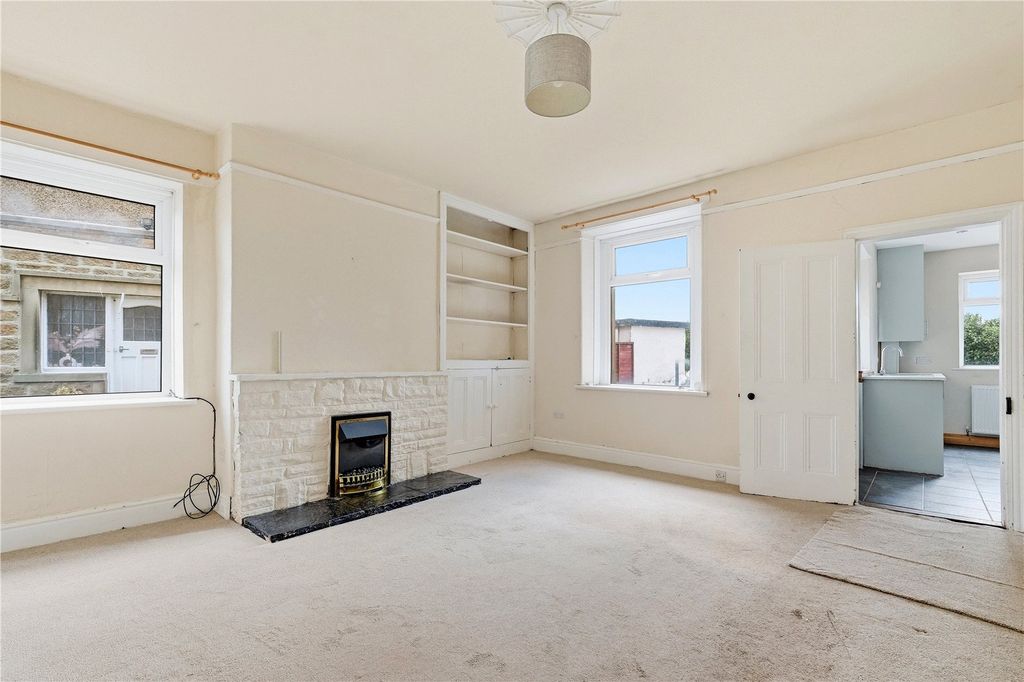 Property photo 3 of 24 Dining Room