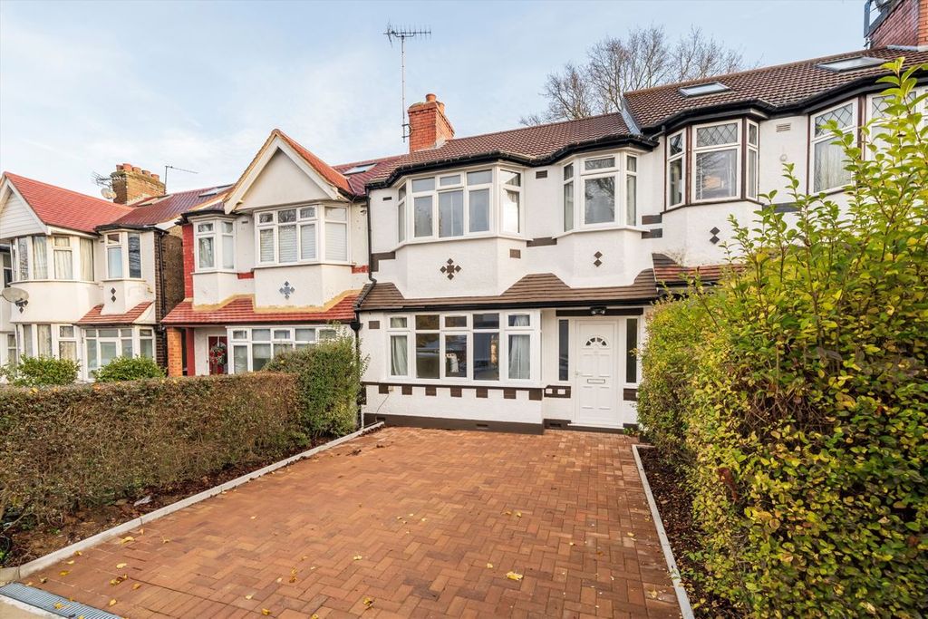 Property photo 1 of 11